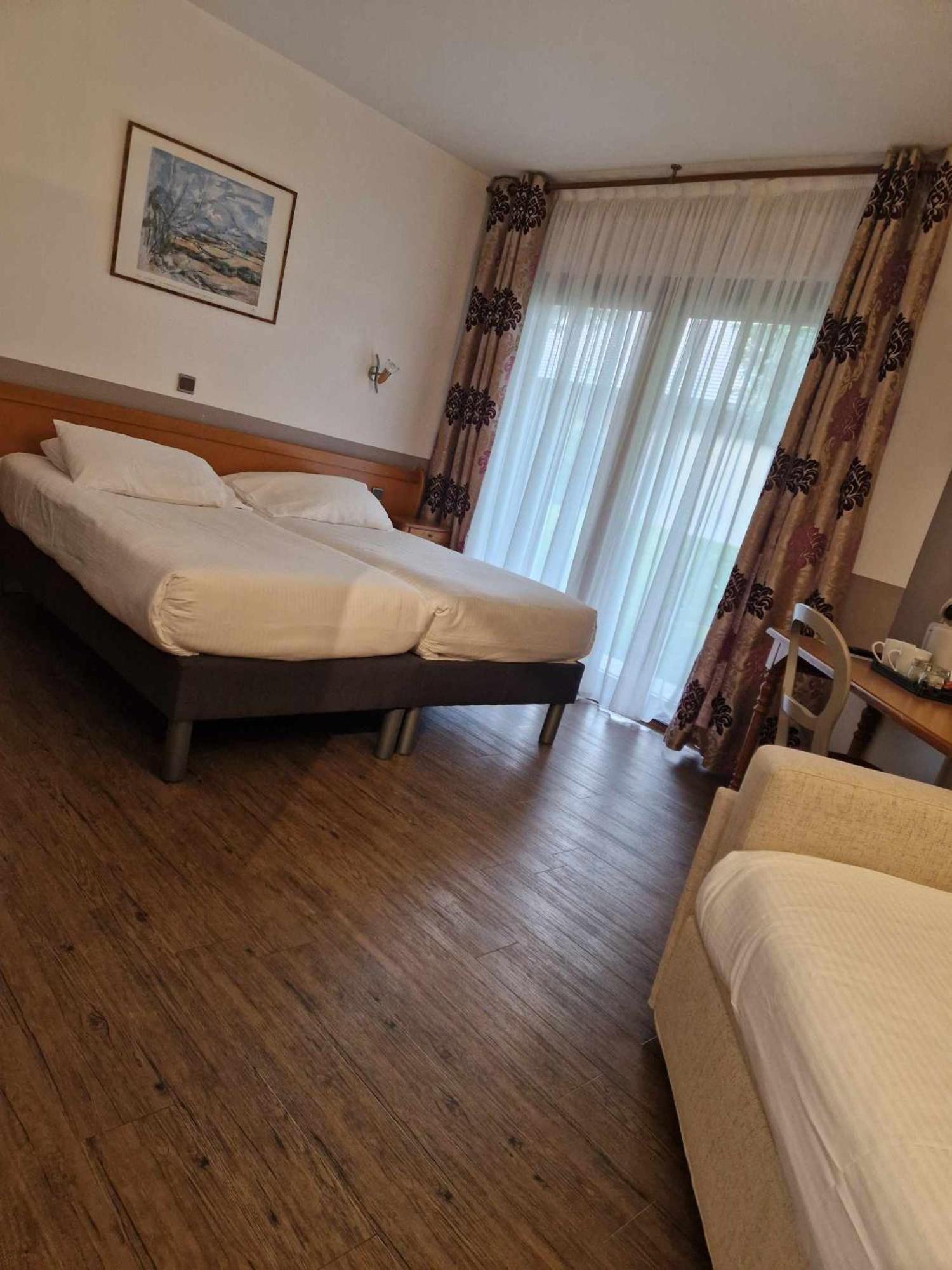 Sure Hotel By Best Western Saint-Quentin Ouest Le Pot D Etain Holnon Dış mekan fotoğraf