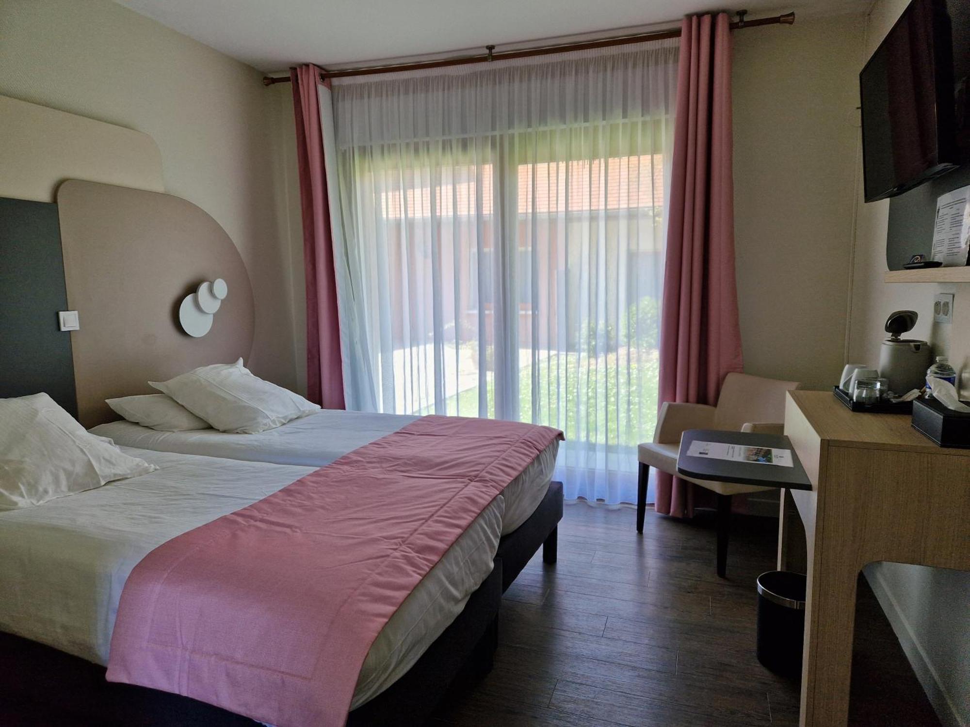 Sure Hotel By Best Western Saint-Quentin Ouest Le Pot D Etain Holnon Dış mekan fotoğraf