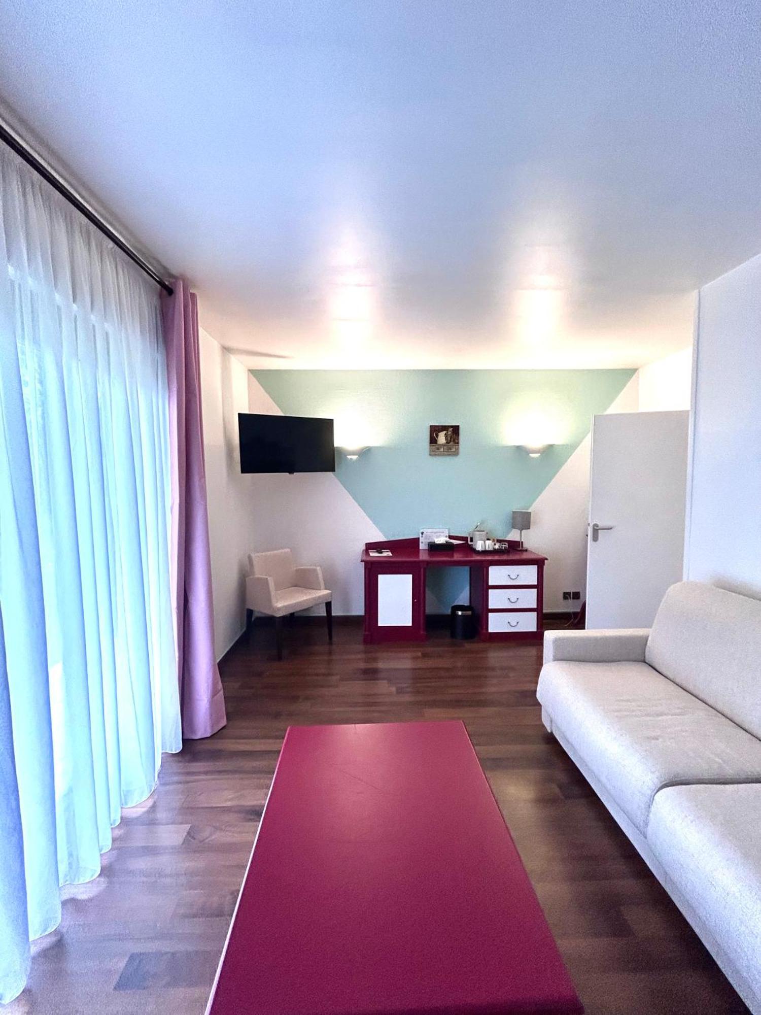 Sure Hotel By Best Western Saint-Quentin Ouest Le Pot D Etain Holnon Dış mekan fotoğraf