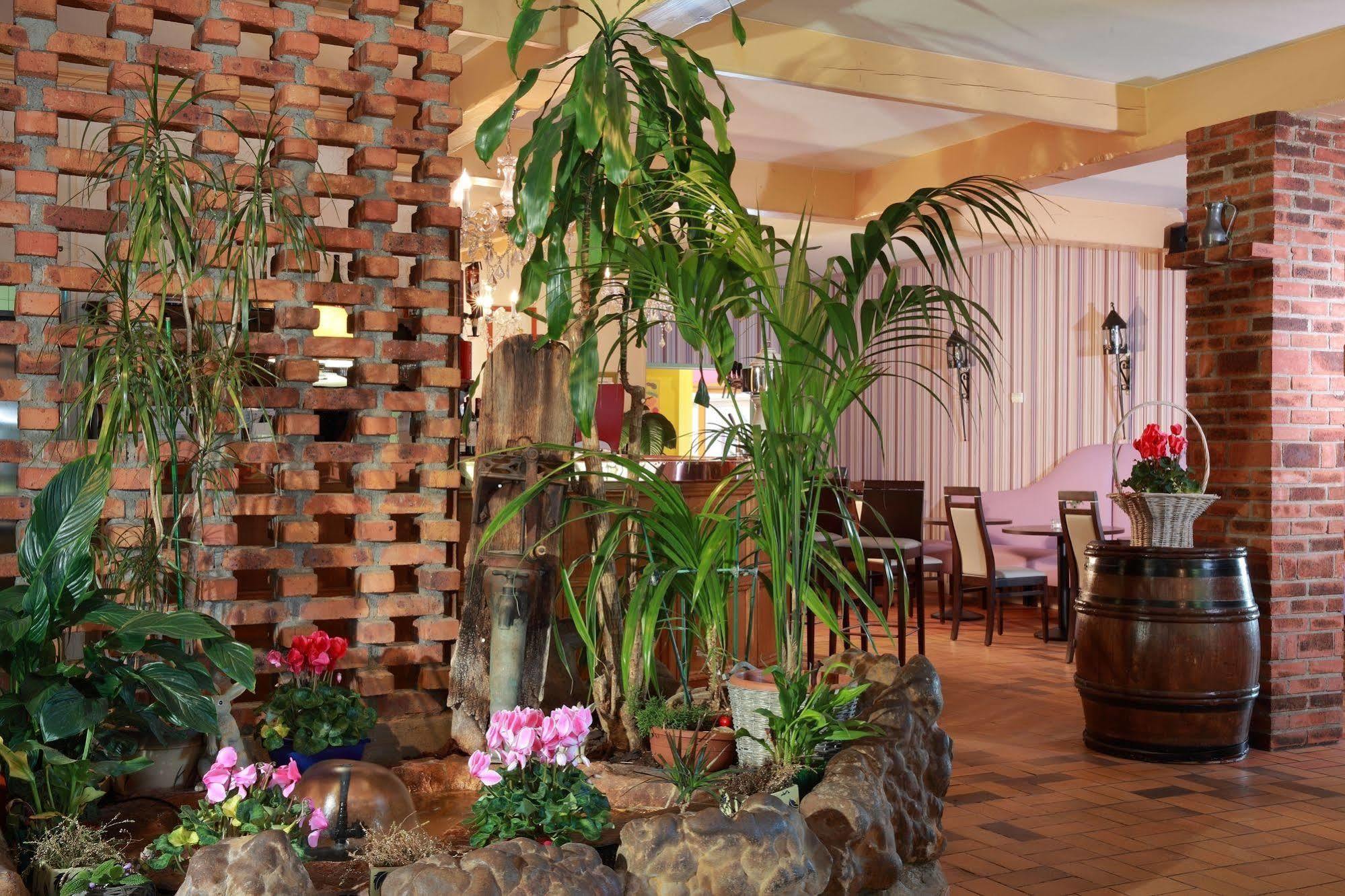 Sure Hotel By Best Western Saint-Quentin Ouest Le Pot D Etain Holnon Dış mekan fotoğraf